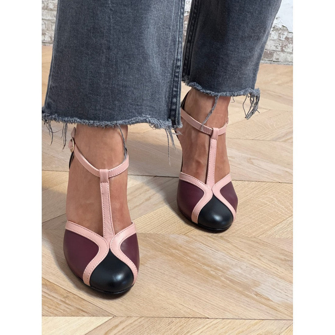 RETR¨° T-BAR HEELS