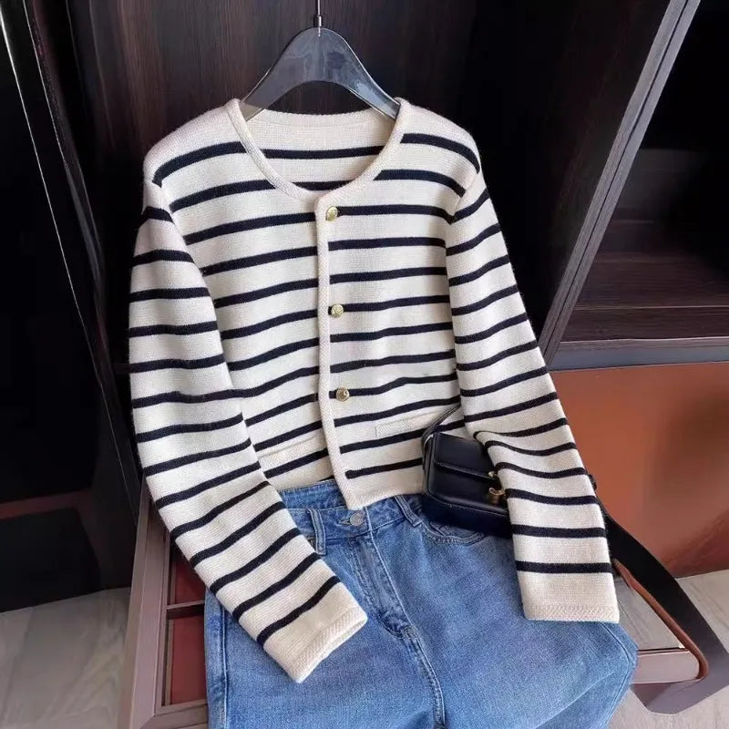 Fien | Cardigan a bottoni a righe