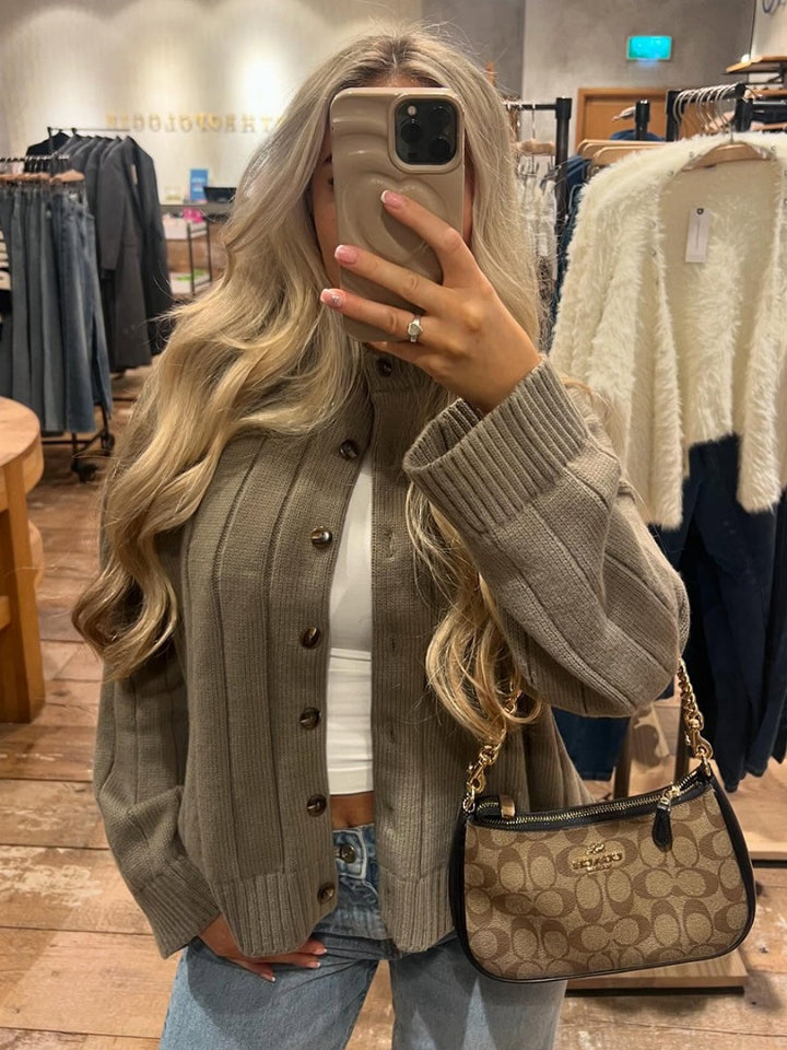 Valerie | Cardigan in maglia Geribde ¨C ACQUISTA 1 E NE OTTIENI 1 GRATIS